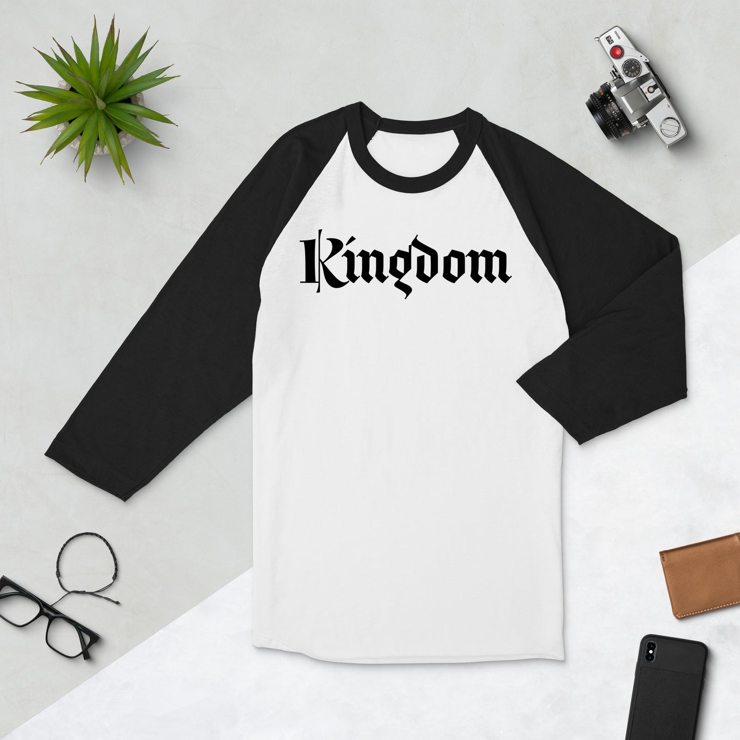 Kingdom 3/4 sleeve raglan shirt